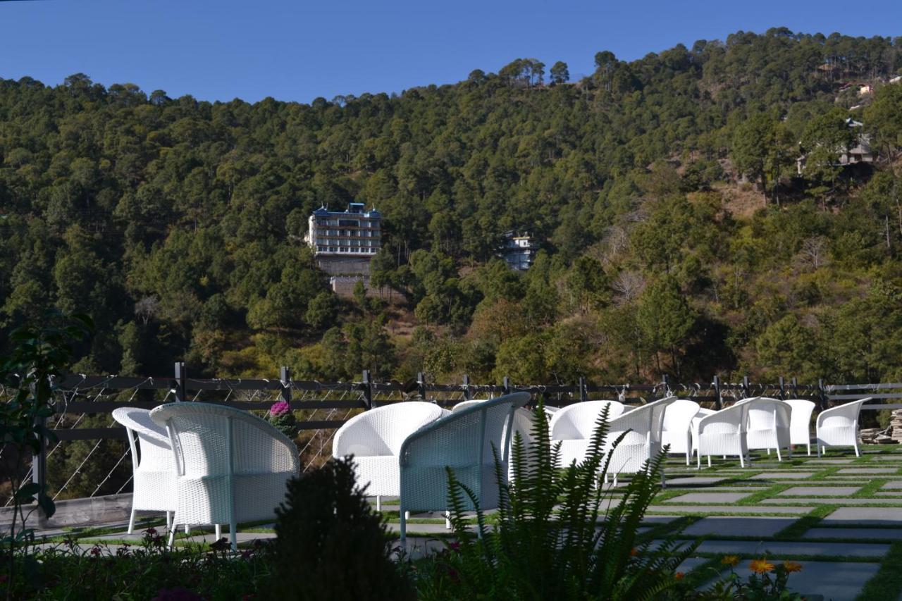 Velvet Grey Hotel Kasauli Exterior foto